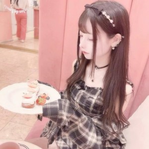 alone的钢琴谱