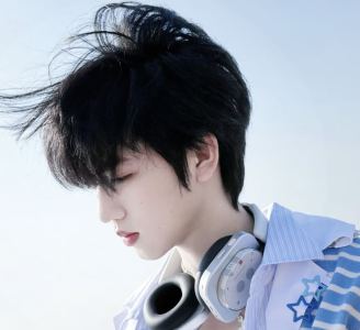 萌语稚羊💭的钢琴谱