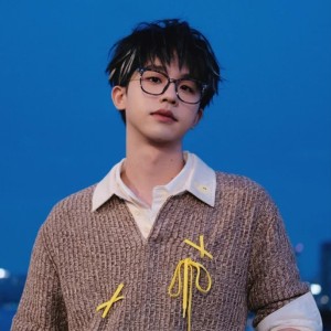 ε^VY^ɜ的钢琴谱