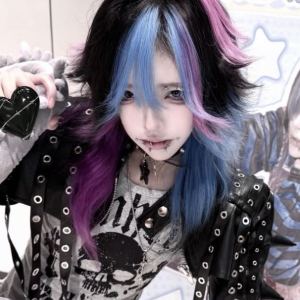 Lesscry、的钢琴谱