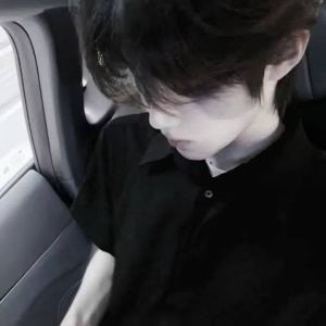 爱哭鬼-0813的钢琴谱