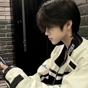 模仿人机中的个人空间