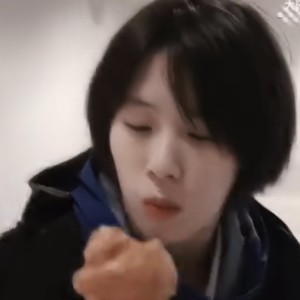 .陈乐Diving的钢琴谱