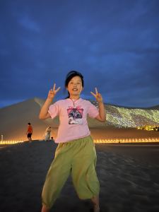车尔尼练习曲的演奏视频
