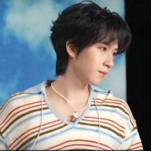 严浩翔的钢琴谱