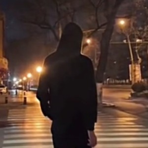 考不上三中不改名！的钢琴谱