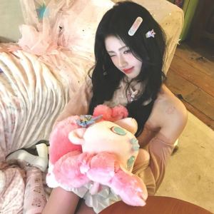鞠婧祎Official的钢琴谱