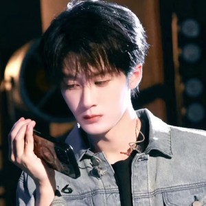 汀与舟的钢琴谱