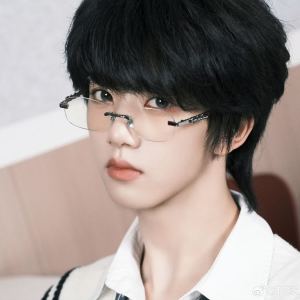 hunry的钢琴谱