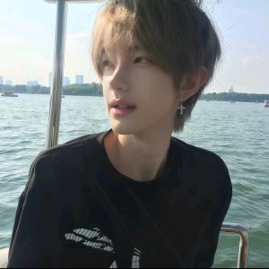 默認的钢琴谱