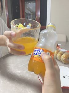 甜甜的橙子果汁的钢琴谱