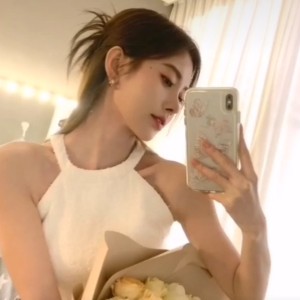 y的钢琴谱