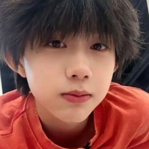 愛一個英國人💜的钢琴谱