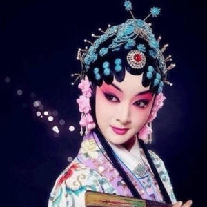 久别的草原-钢琴谱