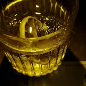 深夜的酒-钢琴谱
