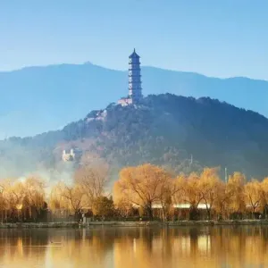 金瓶似的小山-钢琴谱