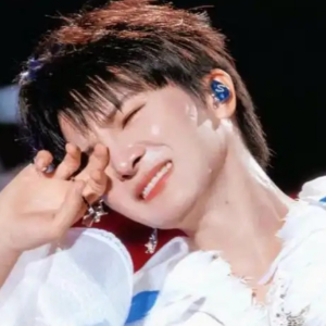 怜悯- 周深 原调-钢琴谱