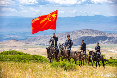 草原巡逻兵(笛)-钢琴谱