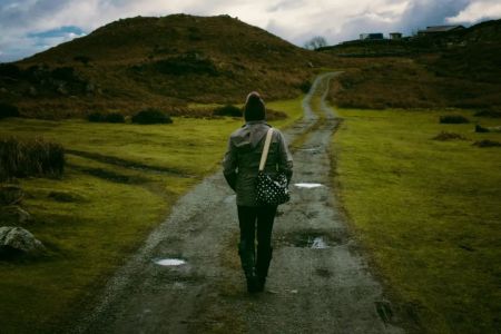 一个人的路一个人走-钢琴谱
