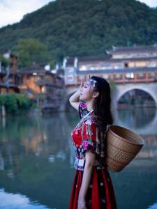 湘西小阿妹-钢琴谱