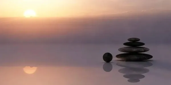 不染纷扰-钢琴谱