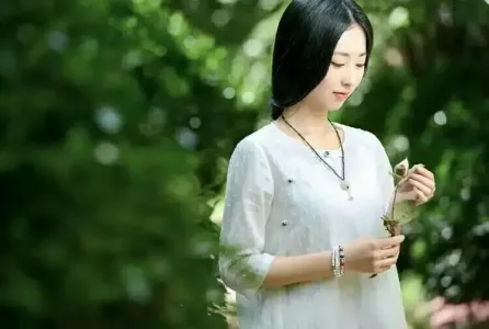 女人如书-钢琴谱