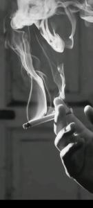 点燃一根烟-钢琴谱