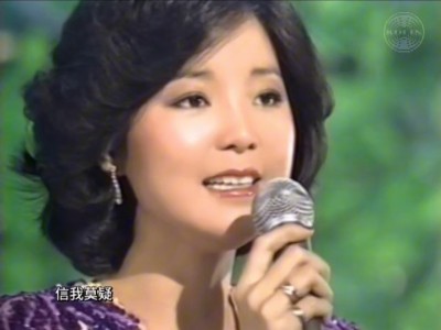 我怎能离开你-钢琴谱