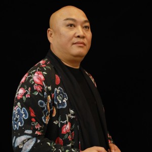 经历过的人-钢琴谱