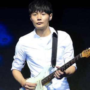 丑八怪李荣浩吉他谱简单版