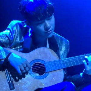 roman吉他谱