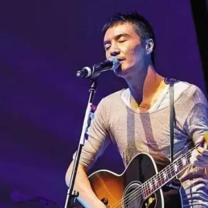 吉他弹唱那些花儿吉他谱小磊
