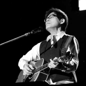 童年主音吉他伴奏吉他谱