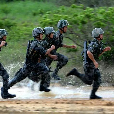 進行曲集钢琴谱