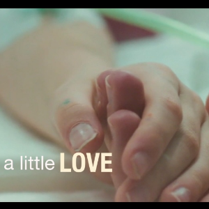 A Little Love（《世上只有》英文版）-钢琴谱