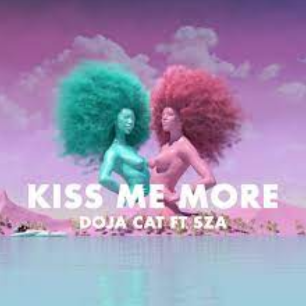 KISS ME MORE