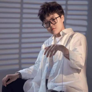 情深说话未曾讲