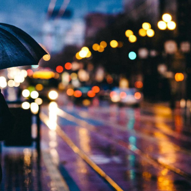 下雨天遇到你