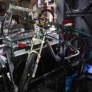 小心被平台边缘化钢琴谱