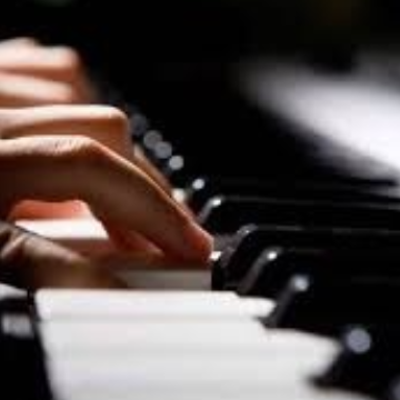 夜曲 (弗朗茨 · 施特劳斯)钢琴简谱 数字双手