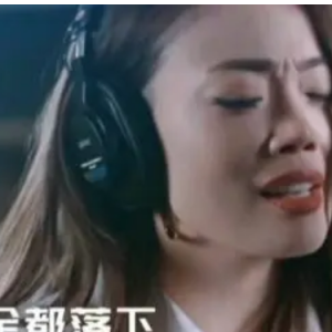 容祖儿《就让这大雨全都落下》无损音质完整版-钢琴谱