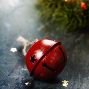 铃儿响叮当//JINGLE BELLS【欢快】钢琴简谱 数字双手