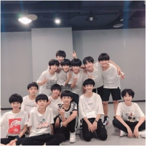 成名在望（TF家族三代翻唱）-钢琴谱