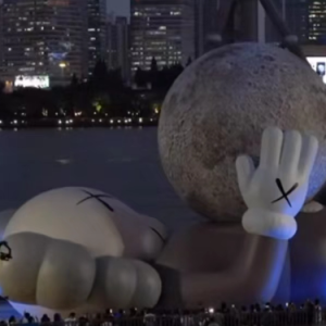 Kaws : holiday 上海站开场曲-钢琴谱