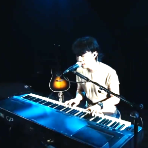 背影【大事发声Live弹唱附词】赵雷 泽大大-钢琴谱