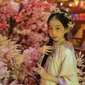 星芒轻吻月光湖-钢琴谱