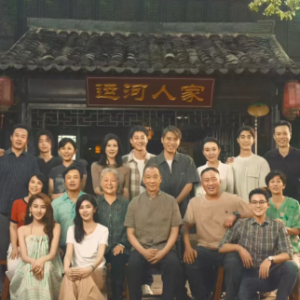 夏夜小院钢琴简谱 数字双手