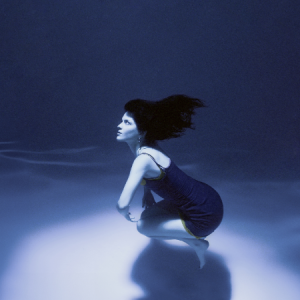 No One Noticed - The Marías【我需要一种虚拟的链接】-钢琴谱