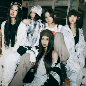 Supernatural （四手联弹）C调 -NewJeans-钢琴谱