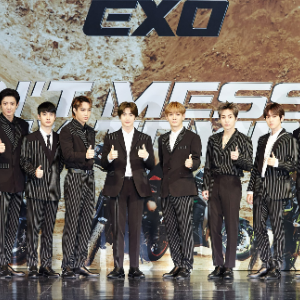 Baby Don't Cry （四手联弹）-人鱼的眼泪 EXO-钢琴谱